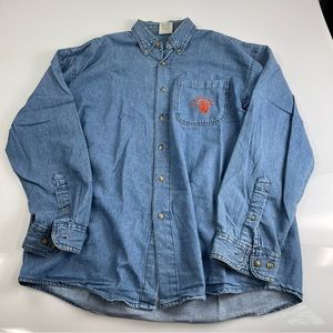 Men’s jeans shirt size XL Joe College